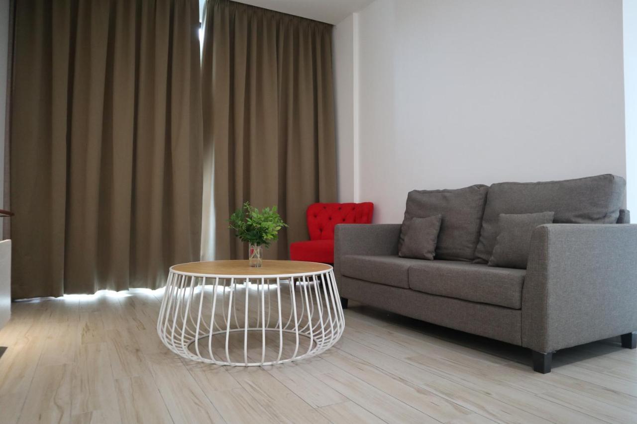 Zen66 @ Roxy Serviced Apartment Kuching Exterior foto