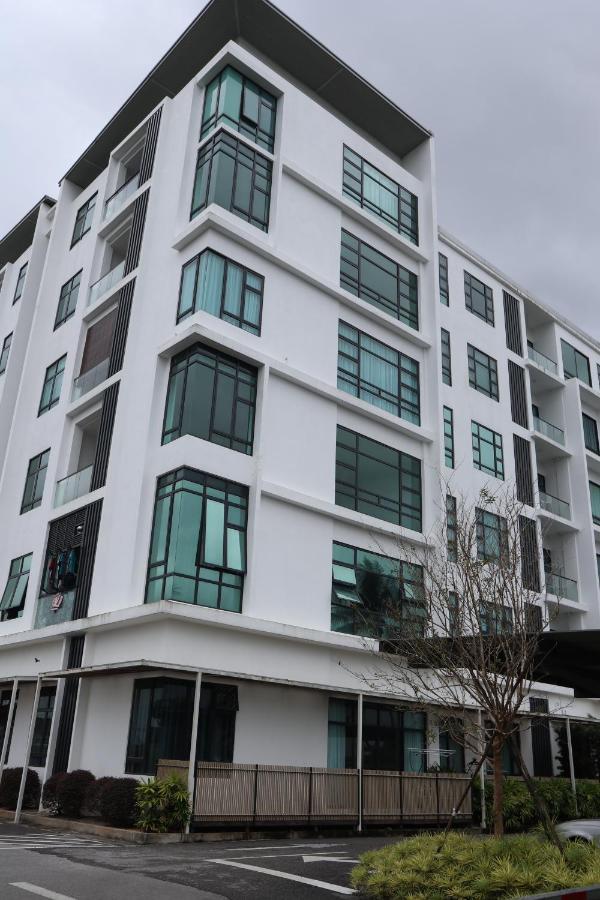 Zen66 @ Roxy Serviced Apartment Kuching Exterior foto